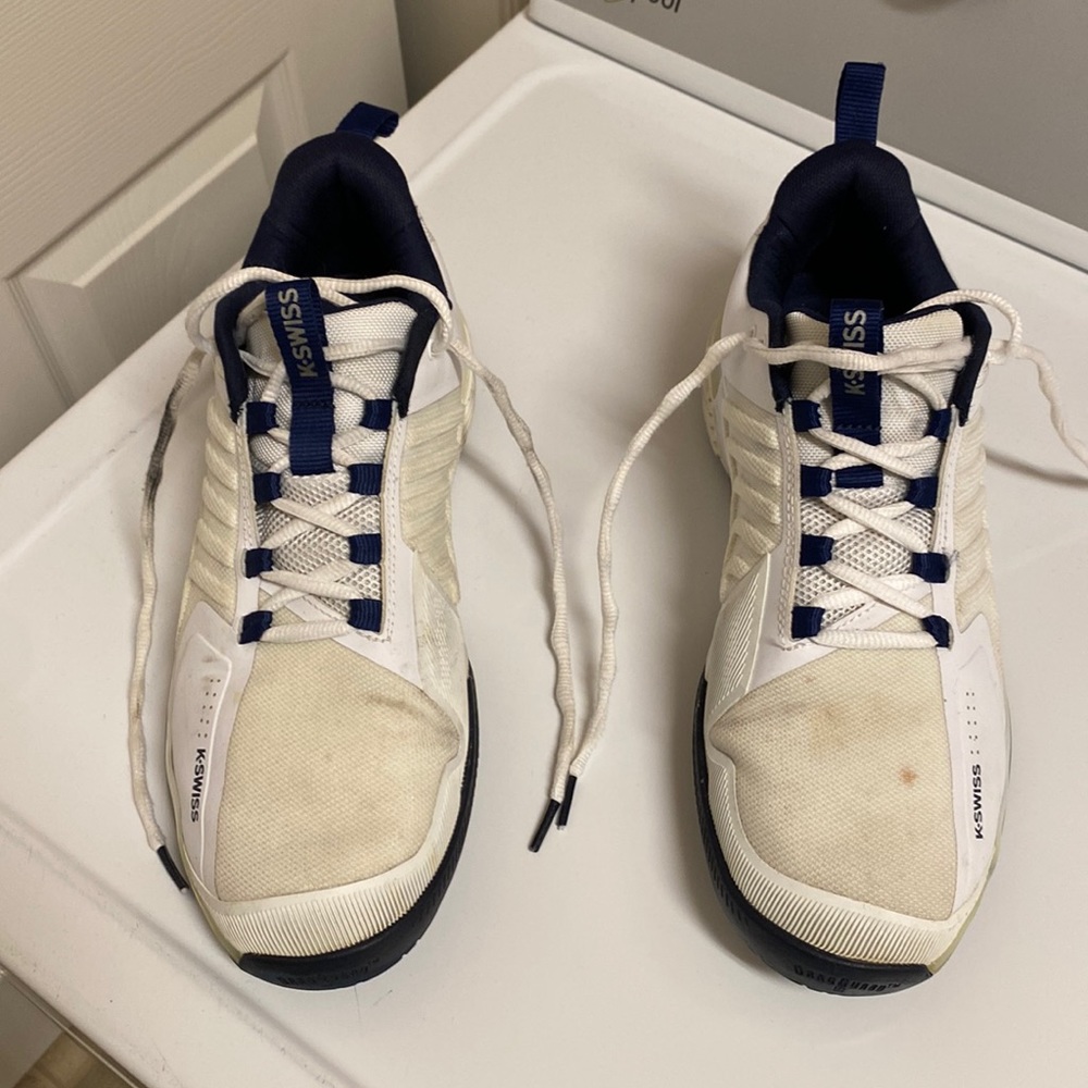 Men’s size 11 K-Swiss Pickleball shoes